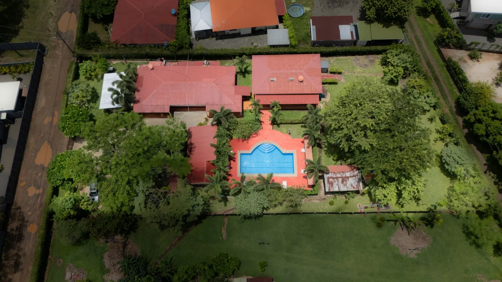 Tamarit House: Elegant Tropical Estate with Proven Rental Income in Villareal, Guanacaste