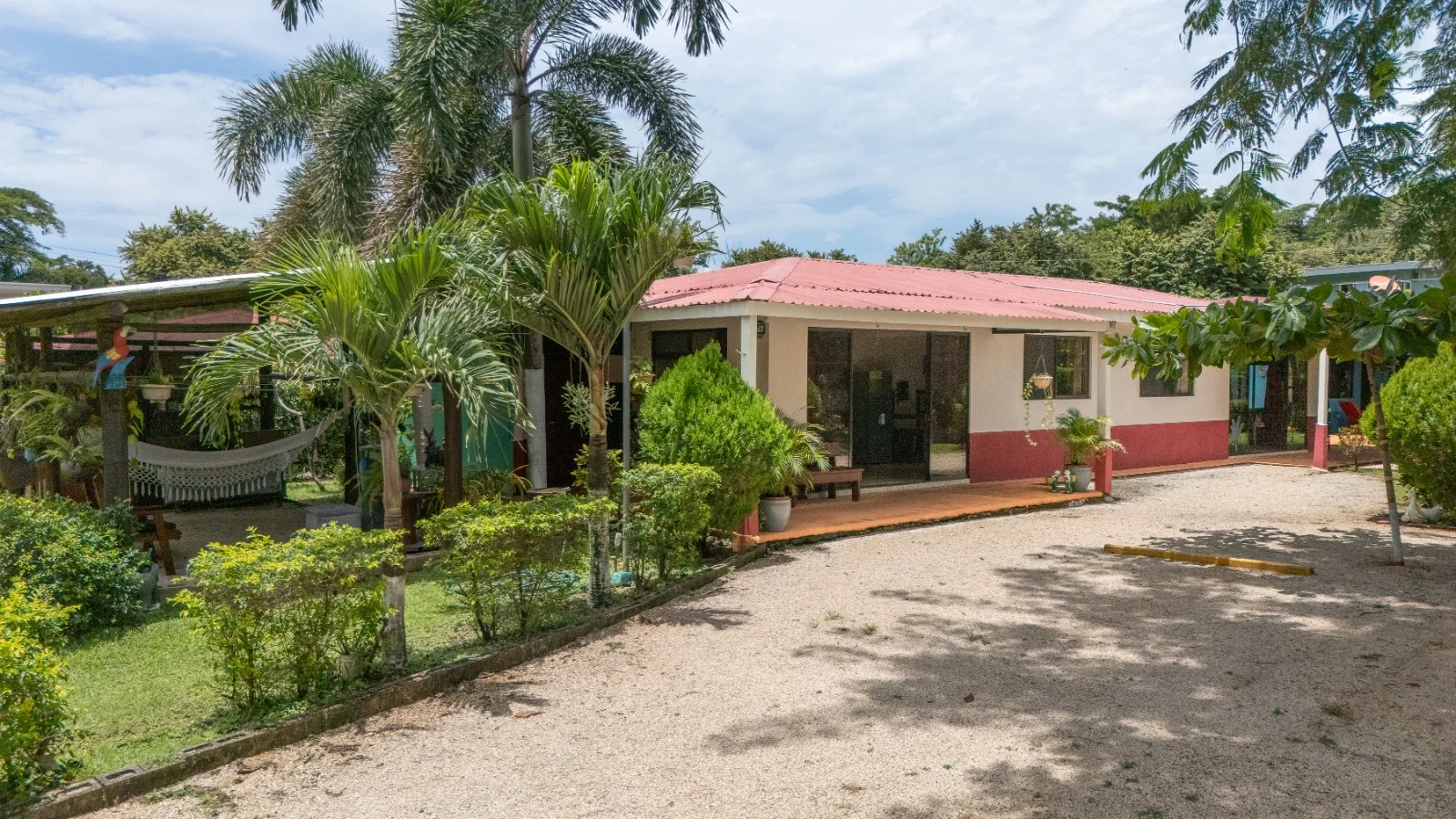 Tamarit House: Elegant Tropical Estate with Proven Rental Income in Villareal, Guanacaste photo 8