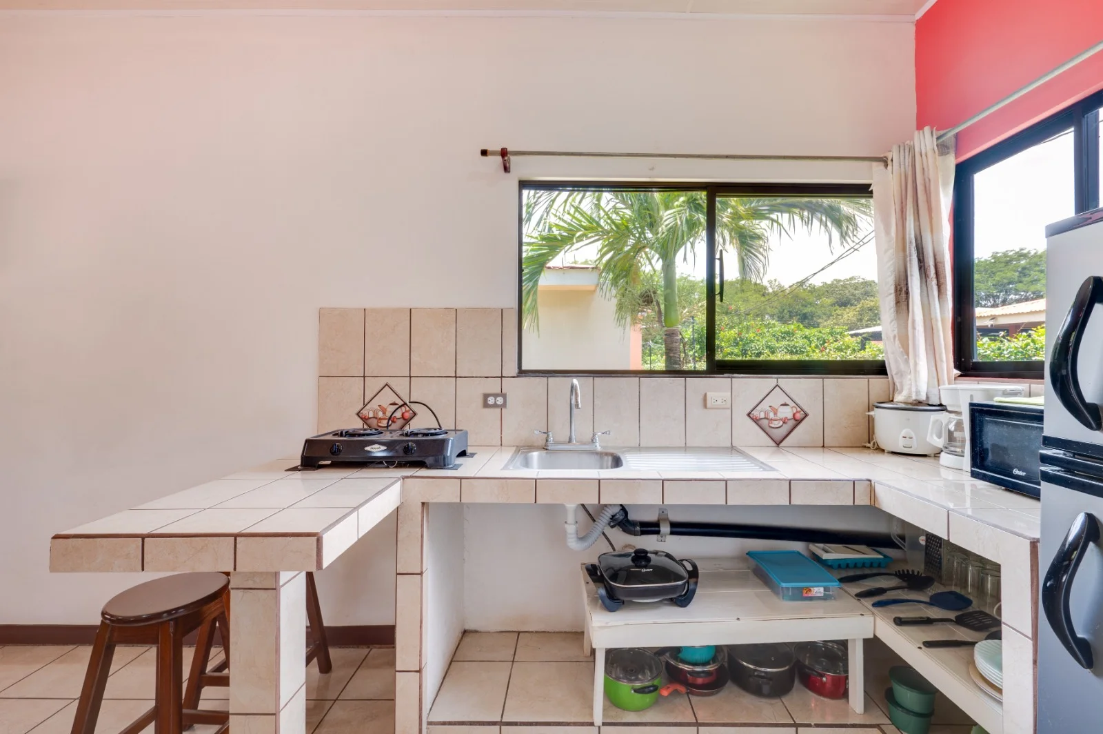 Tamarit House: Elegant Tropical Estate with Proven Rental Income in Villareal, Guanacaste photo 11