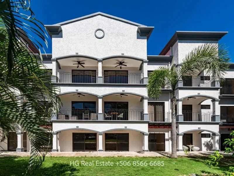 1-bedroom-condo-in-gated-community-las-palmas-de-tamarindo-for-sale