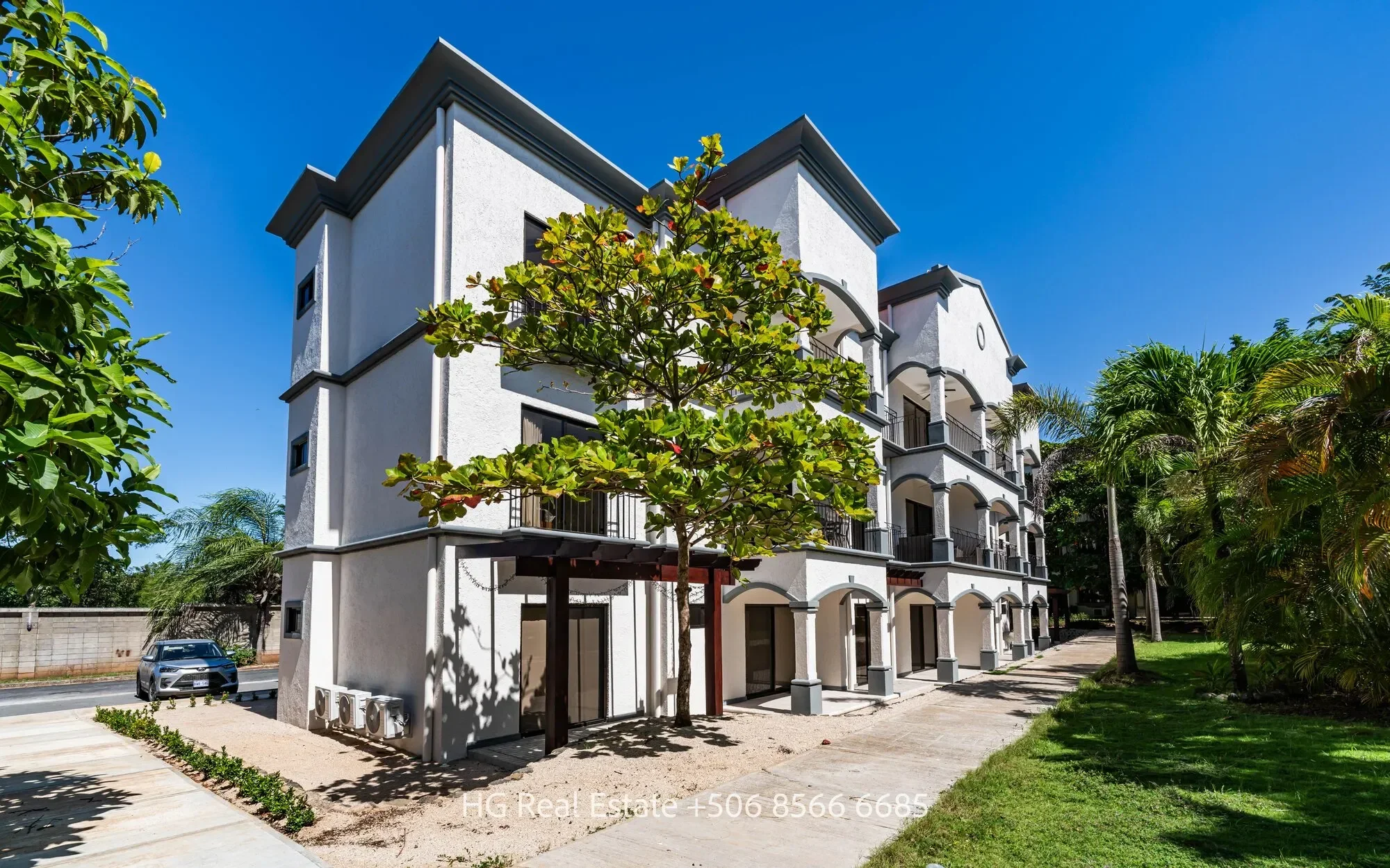 Condo Kolibrí: 1 bedroom condo in gated community Las Palmas de Tamarindo for sale photo 15