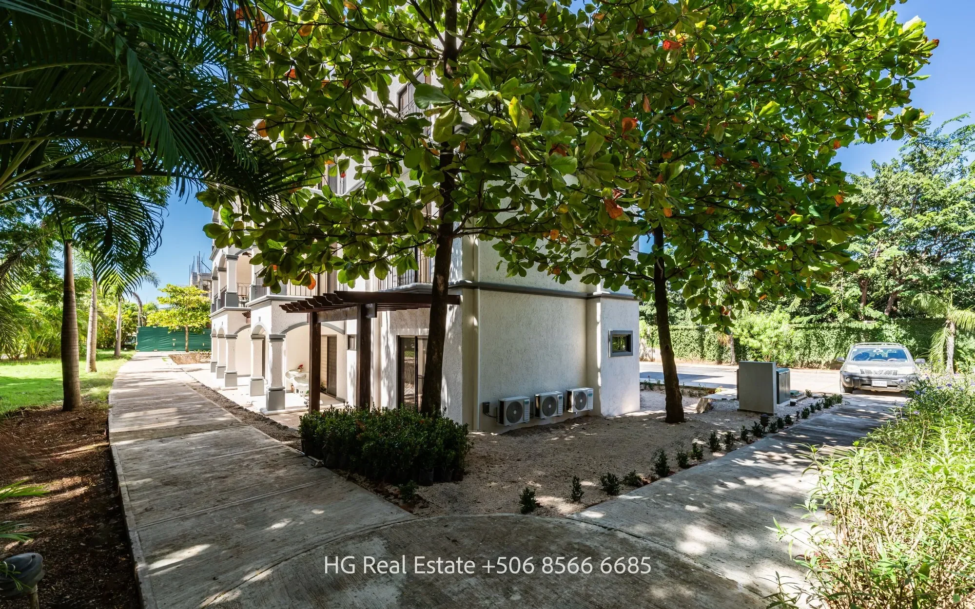 Condo Kolibrí: 1 bedroom condo in gated community Las Palmas de Tamarindo for sale photo 17