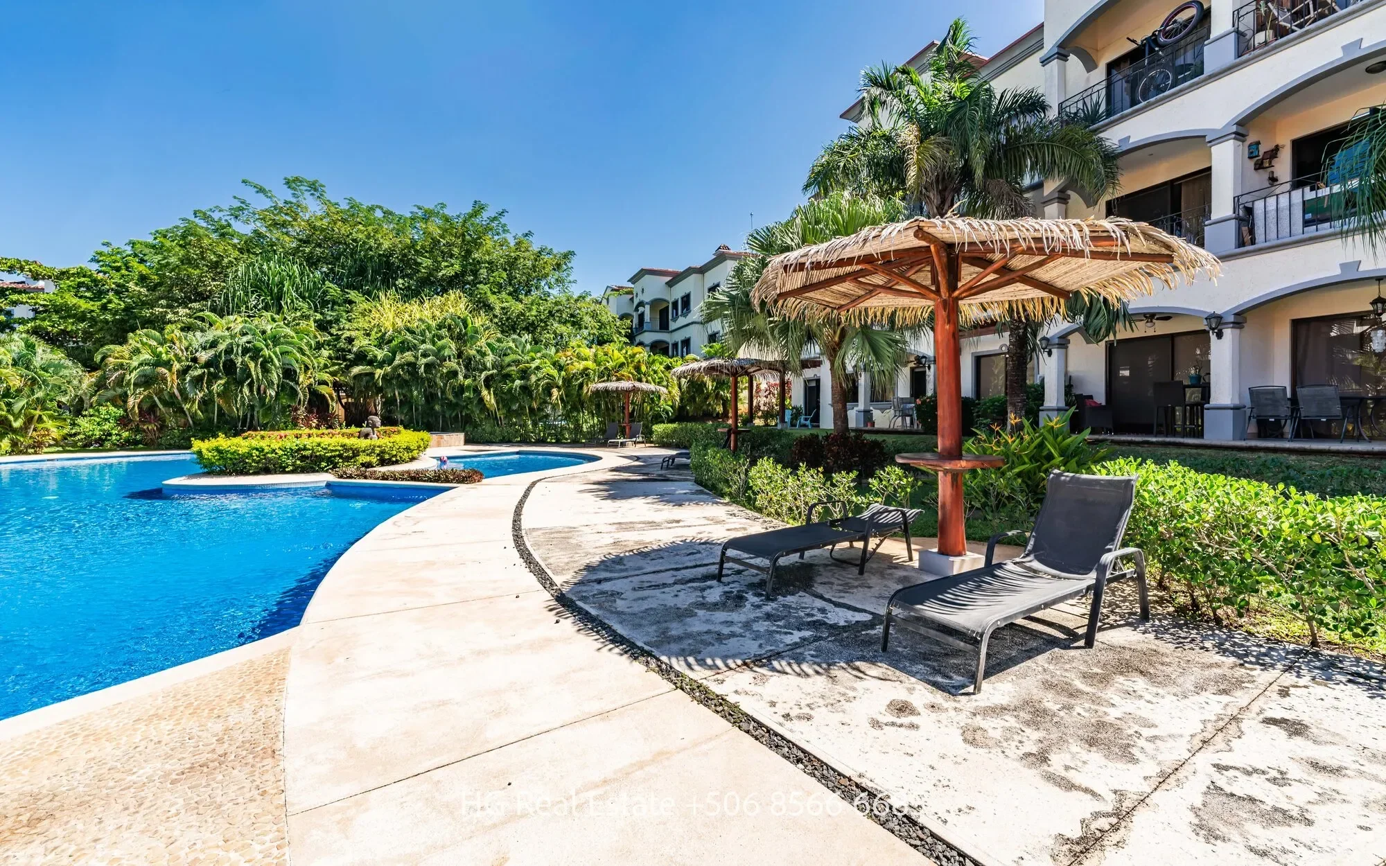 Condo Kolibrí: 1 bedroom condo in gated community Las Palmas de Tamarindo for sale photo 28