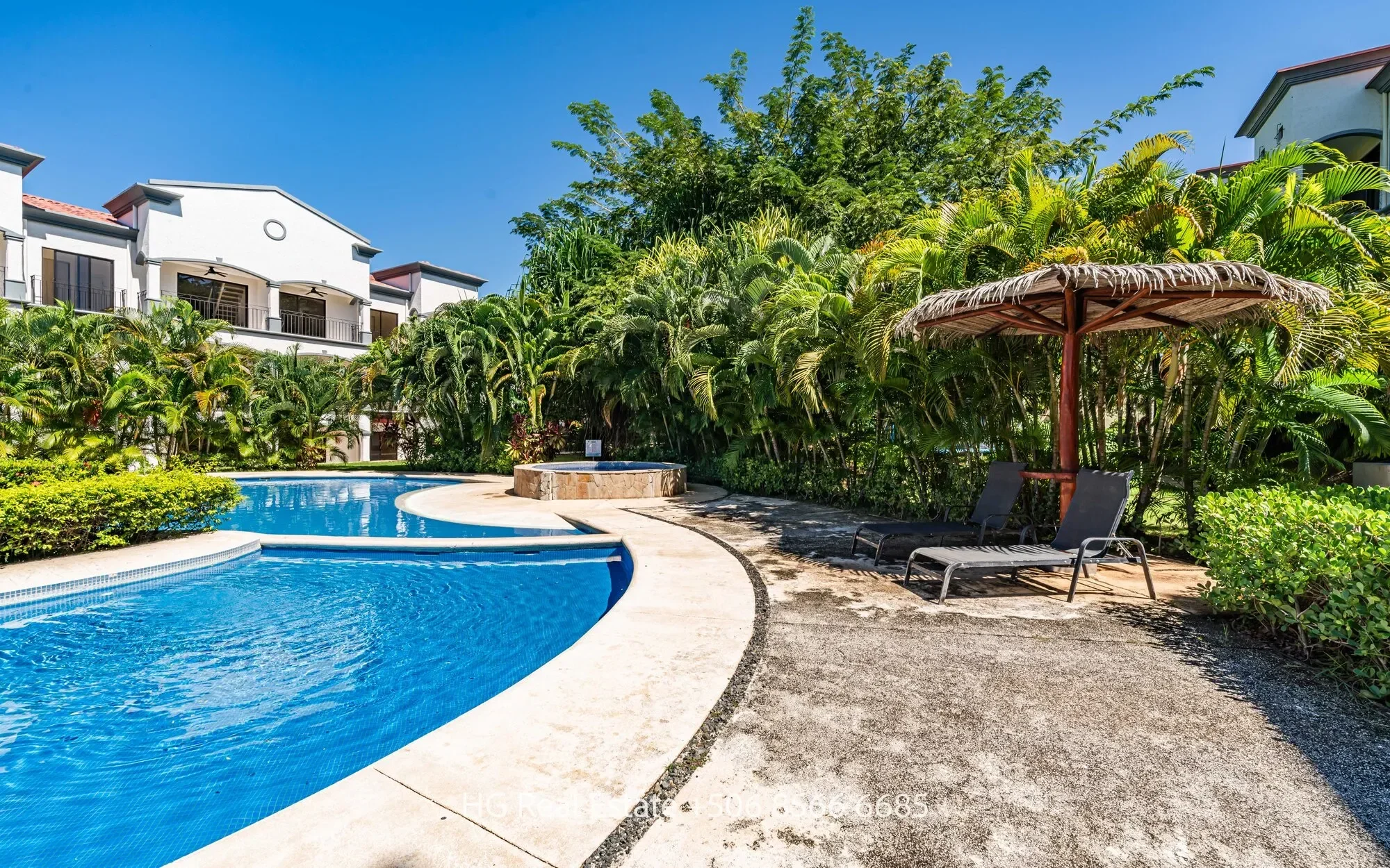 Condo Kolibrí: 1 bedroom condo in gated community Las Palmas de Tamarindo for sale photo 29