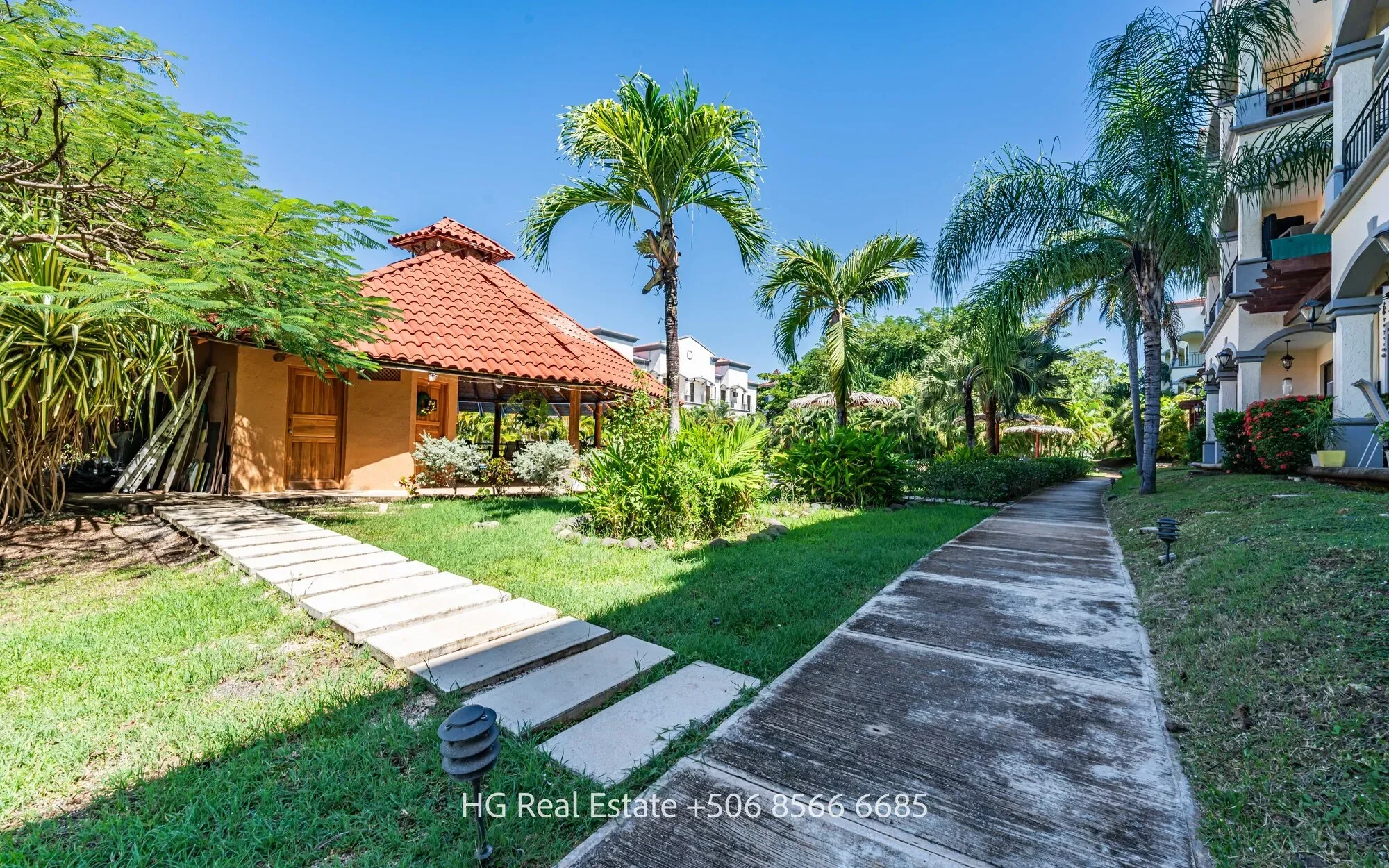 Condo Kolibrí: 1 bedroom condo in gated community Las Palmas de Tamarindo for sale photo 36