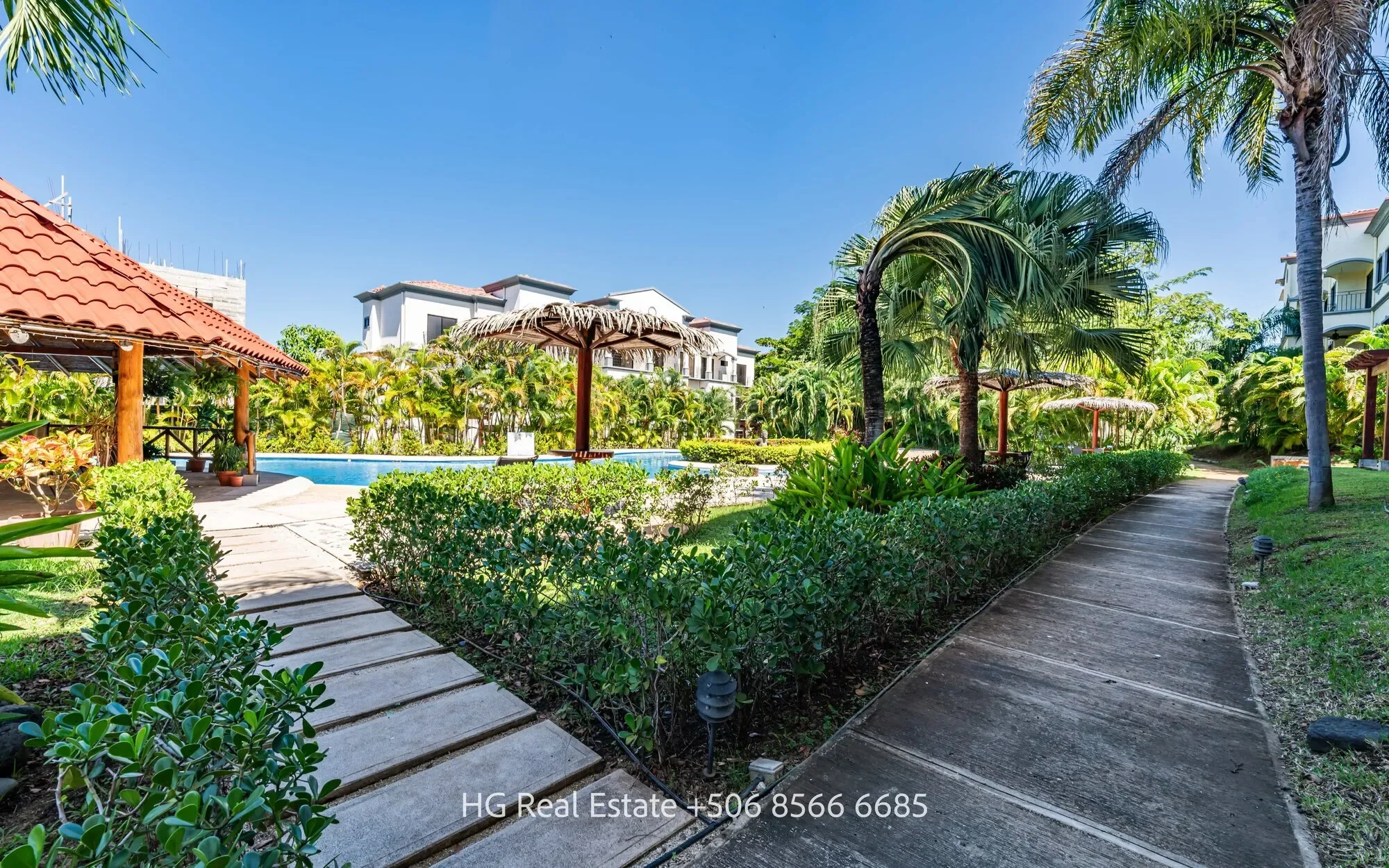 Condo Kolibrí: 1 bedroom condo in gated community Las Palmas de Tamarindo for sale photo 38