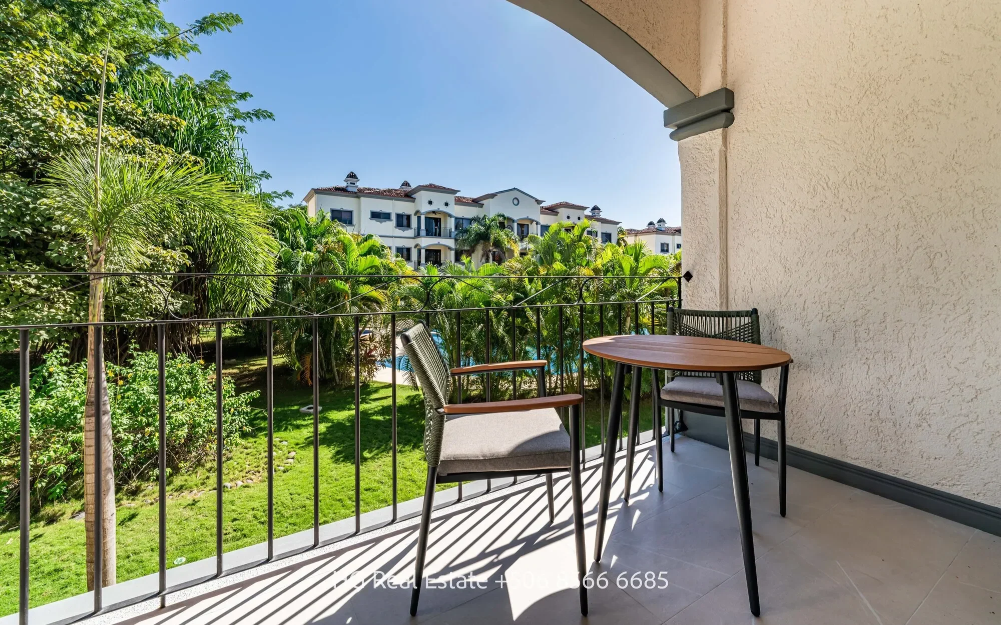 Condo Kolibrí: 1 bedroom condo in gated community Las Palmas de Tamarindo for sale photo 51