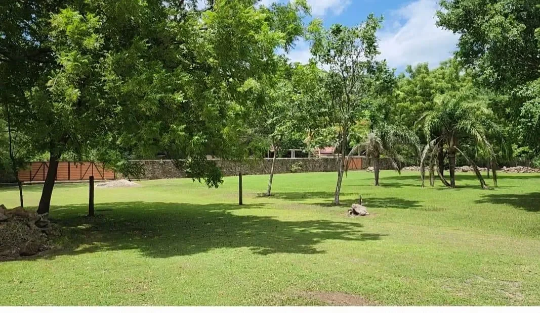 1 HA mixed use lot near Educarte school, La Garita, Tamarindo