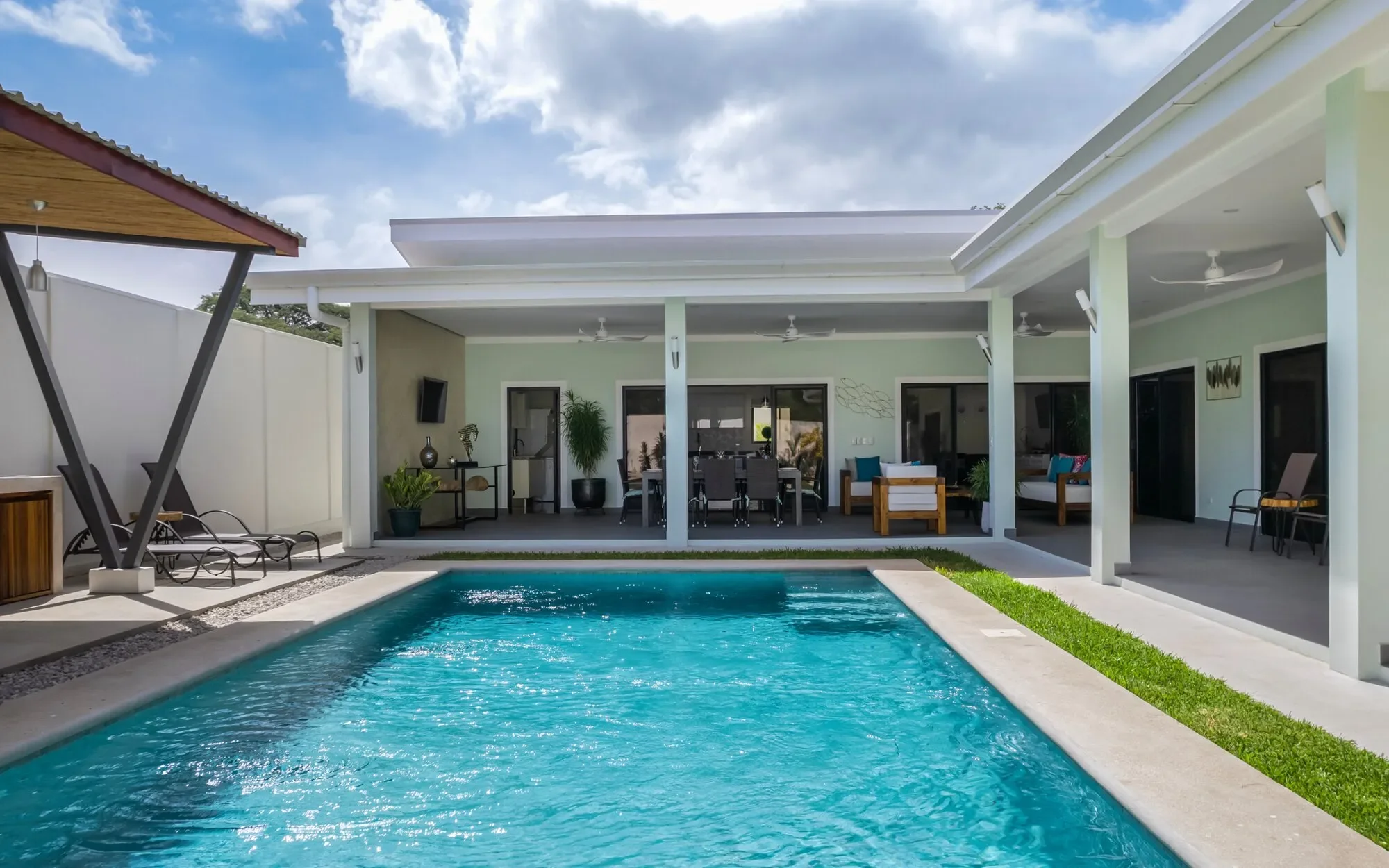 4-bedroom-villa-in-playa-potrero