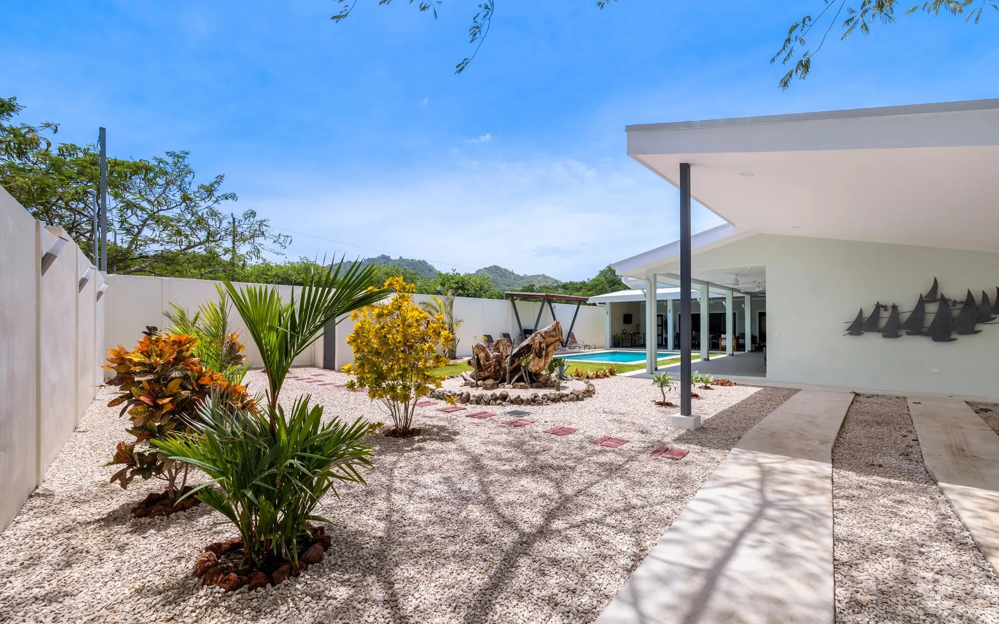 4-bedroom-villa-in-playa-potrero