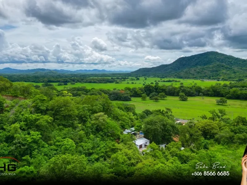 5000-to-7500m2-lot-for-sale-in-a-safe-community-located-25-minutes-to-tamarindo