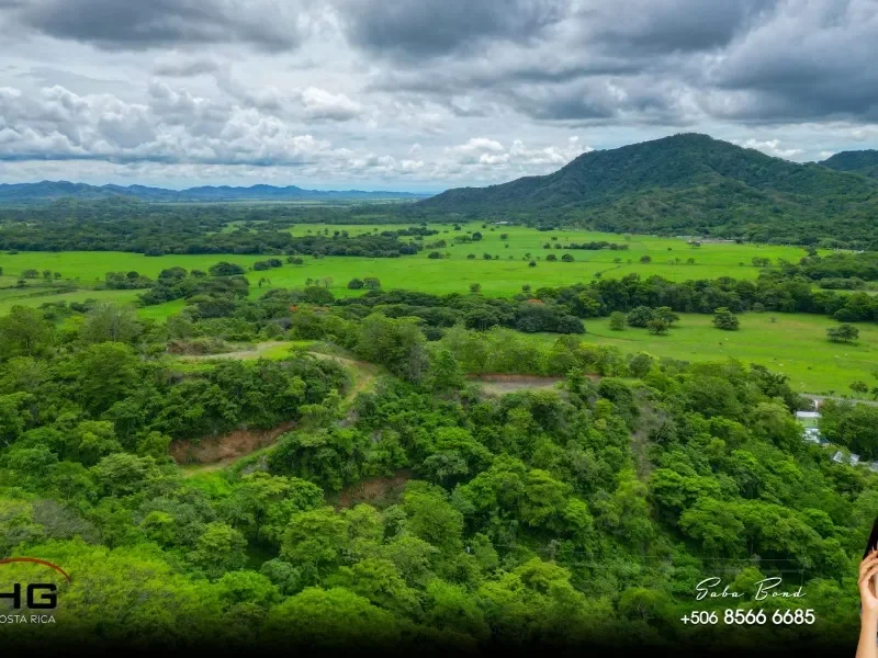 5000-to-7500m2-lot-for-sale-in-a-safe-community-located-25-minutes-to-tamarindo