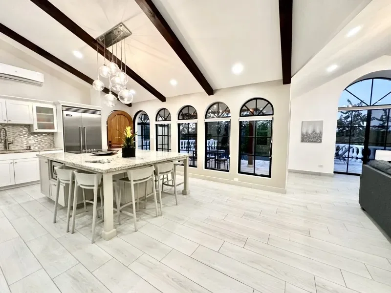 beautiful-designer-house-on-a-1-ha-land-located-in-villareal-for-sale