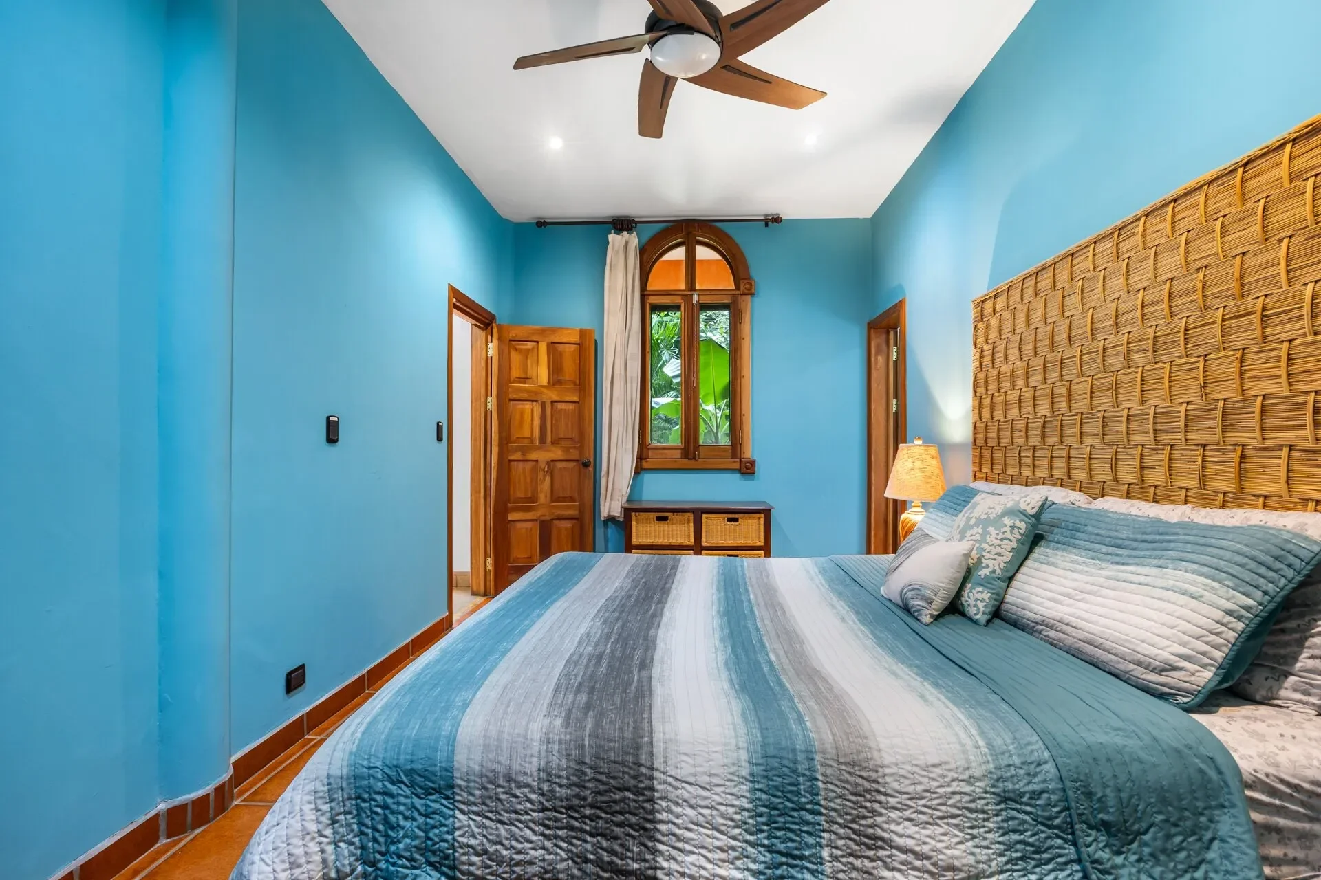 Casa de Sueños for sale: A Beachfront Paradise in Playa Potrero  photo 12