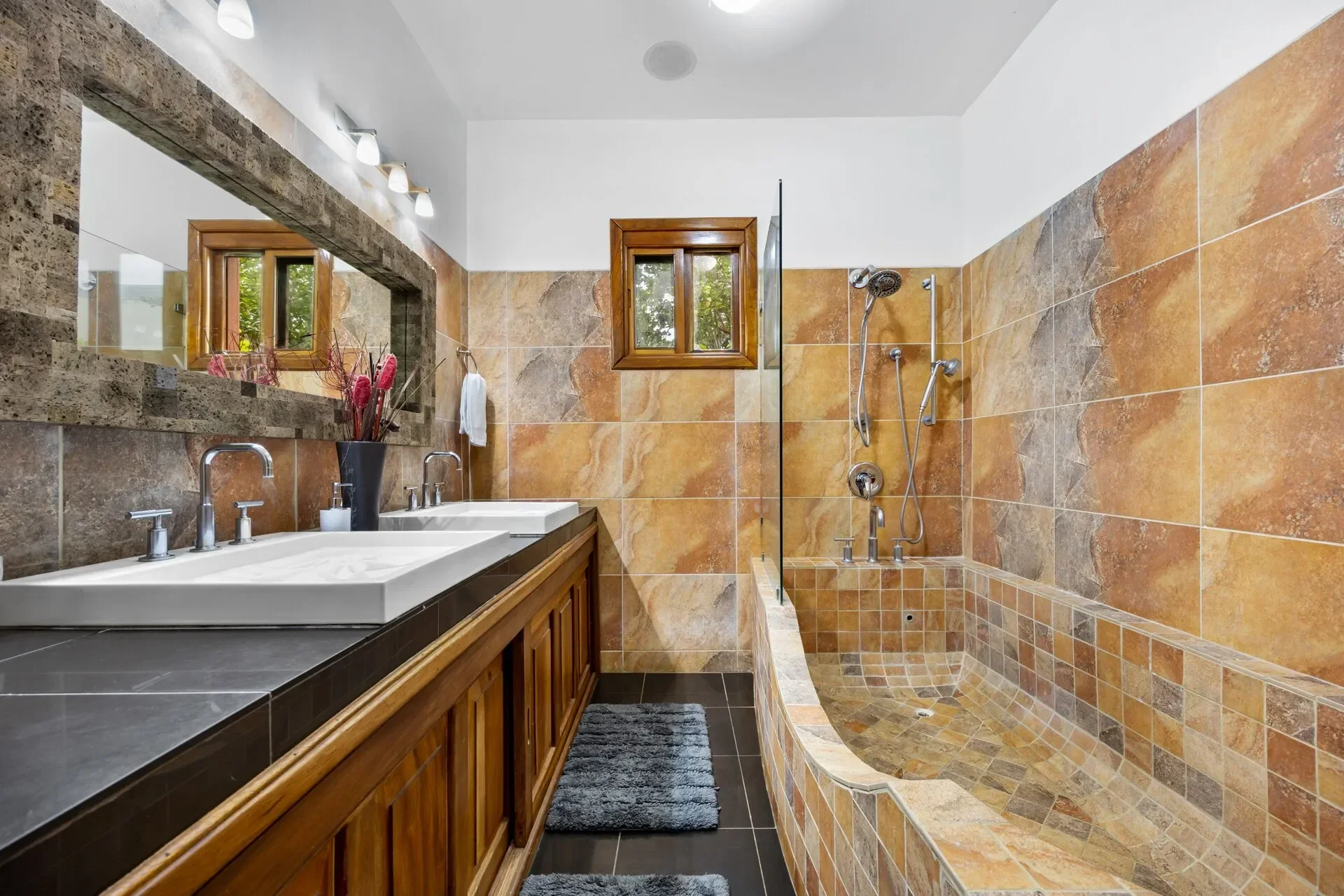 Casa de Sueños for sale: A Beachfront Paradise in Playa Potrero  photo 15