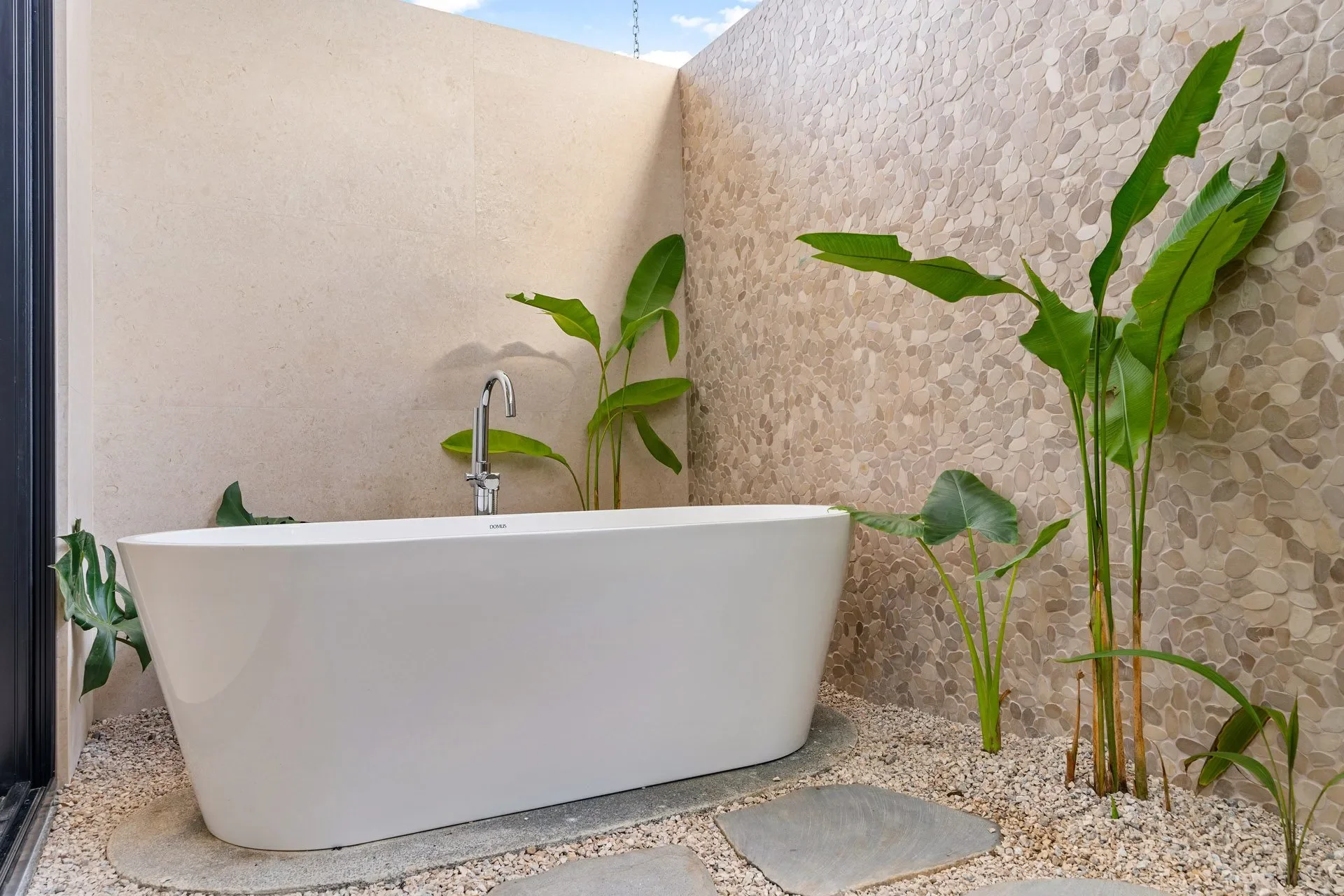 casa-everly-an-oasis-of-luxury-in-hacienda-pinilla-for-sale