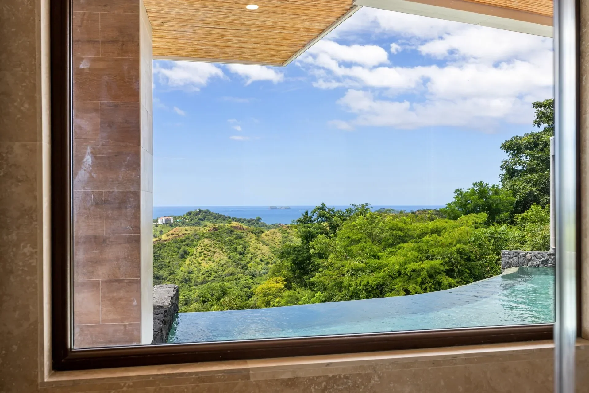 Casa Manta Ray: Exquisite 4-Bedroom Villa with Panoramic Ocean Views in Mar Vista, Flamingo  photo 14