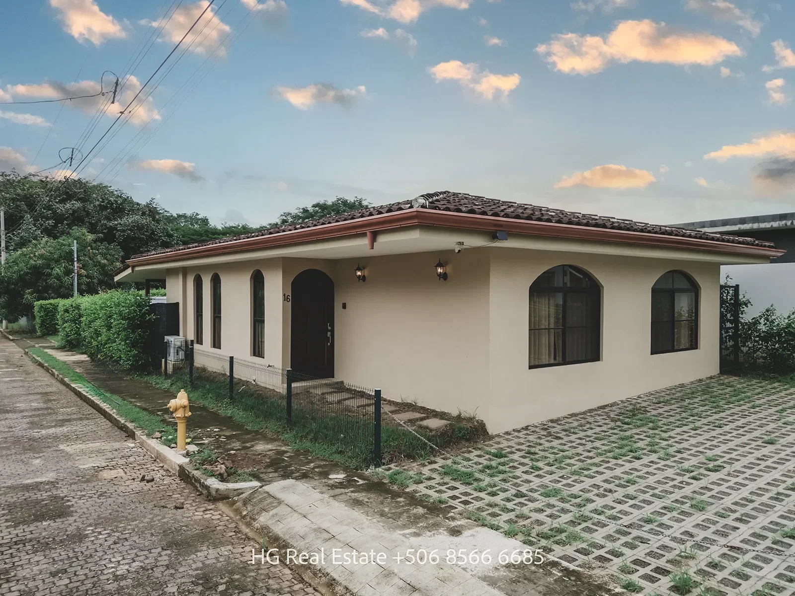 Casa Santa Rosa: Charming Home in Gated Community Loma Verde, Santa Rosa for Sale photo 7