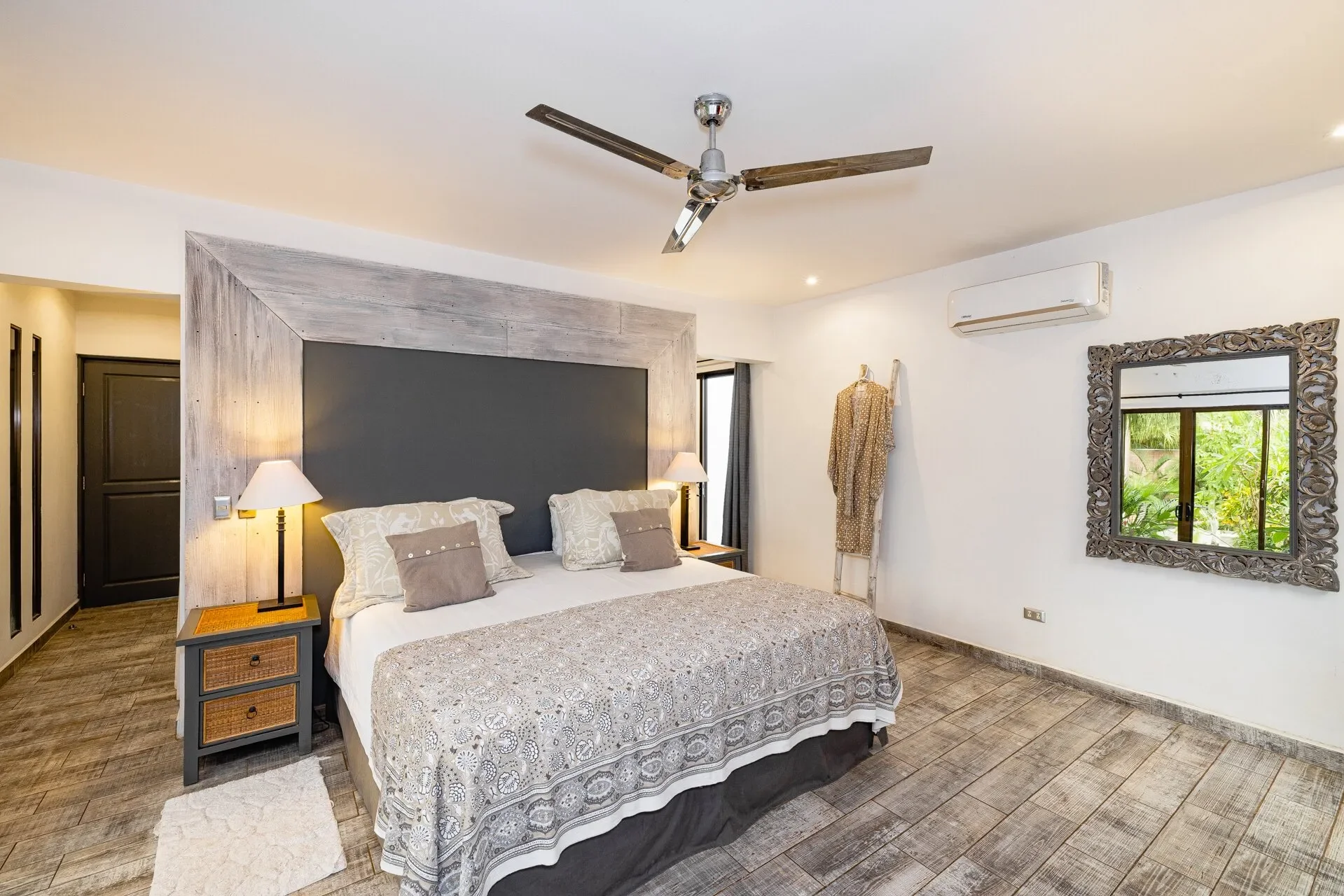 modern-and-spacious-3-bedroom-villa-on-a-large-size-lot-located-near-tamarindo