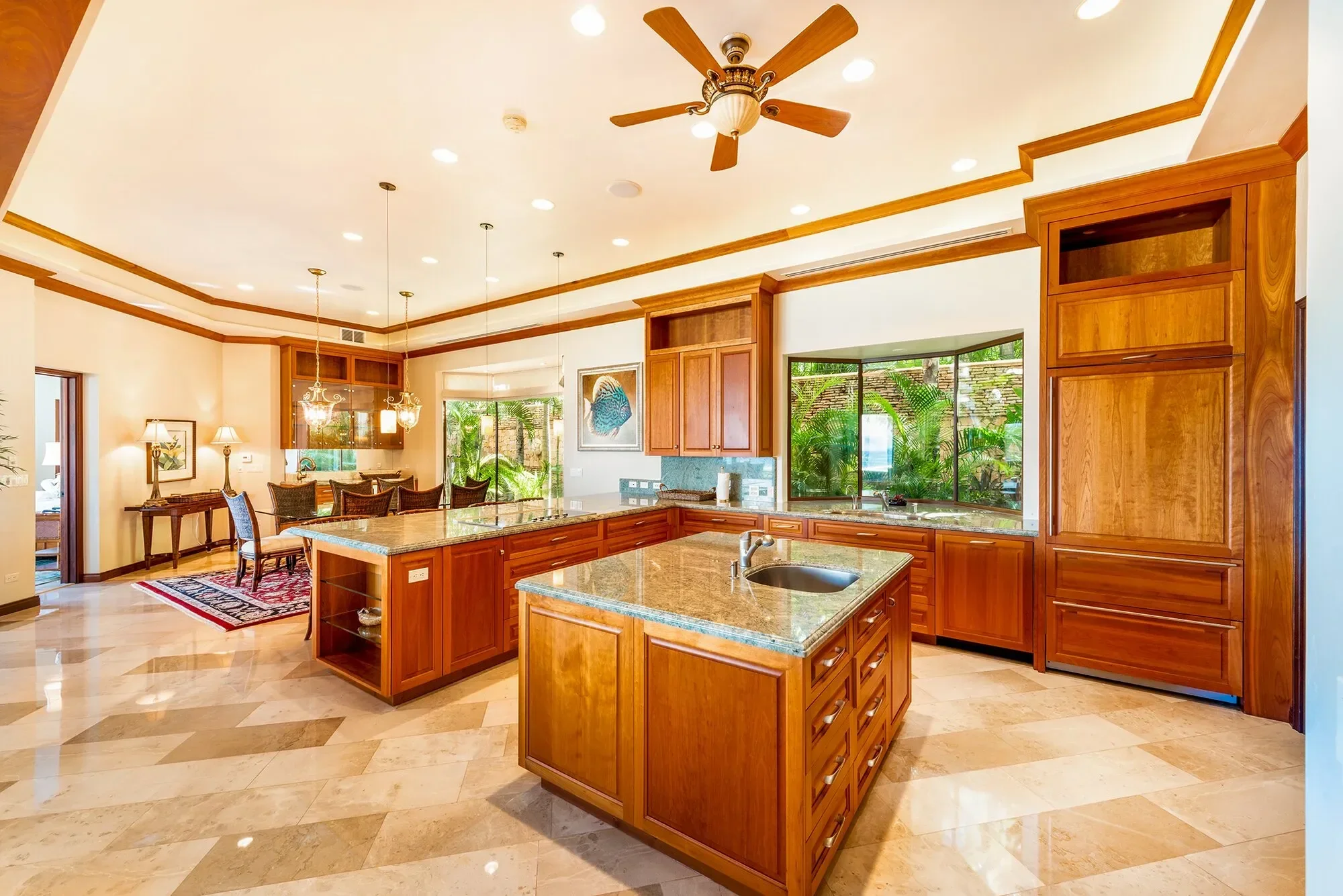 Palm #33: Titled beachfront property in the heart of Flamingo for sale