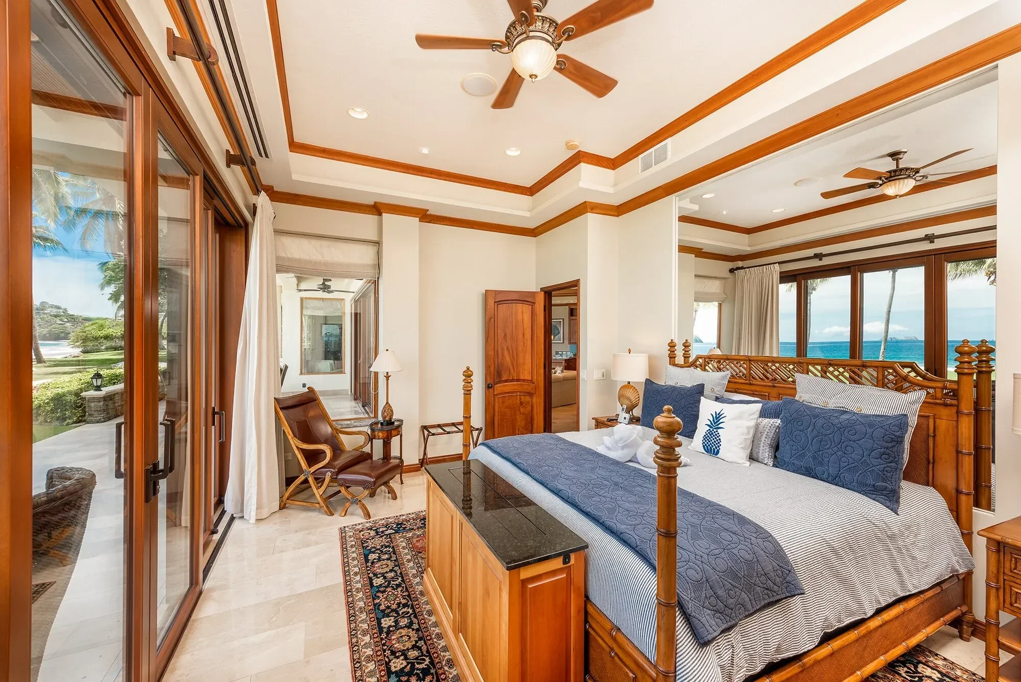 Palm #33: Titled beachfront property in the heart of Flamingo for sale photo 9