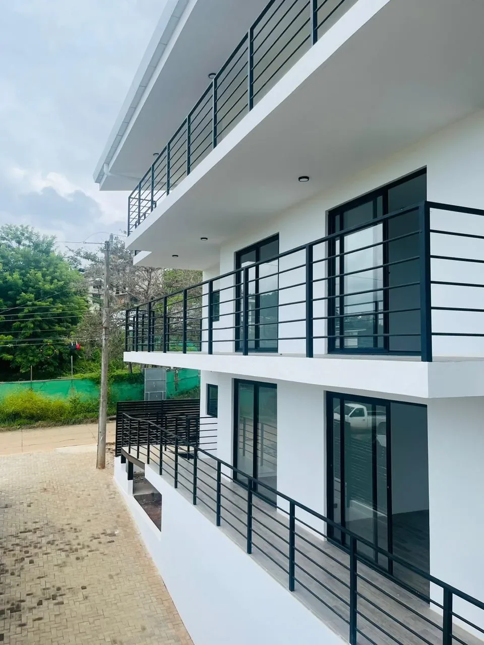 pre-sale-affordable-condominium-for-sale-in-the-center-of-tamarindo