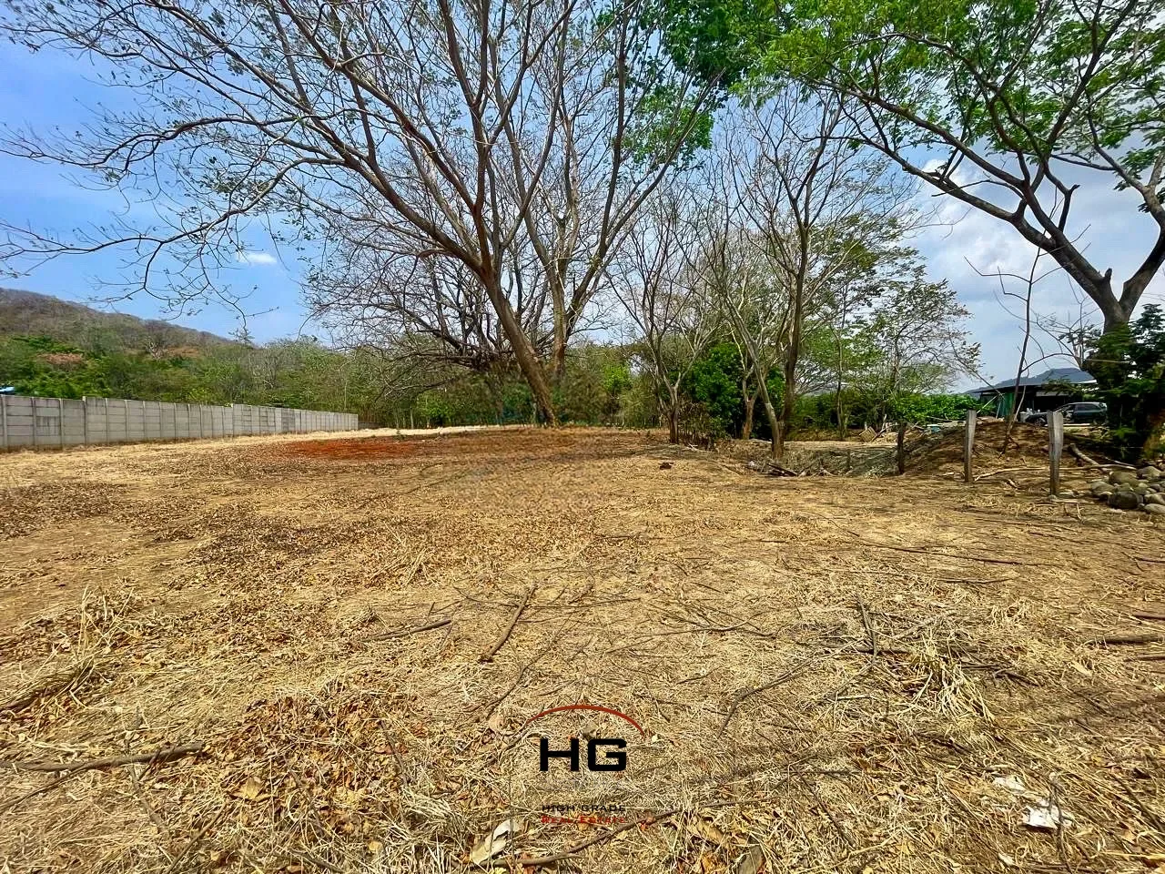 Ready to build mixed use lot of 3561 m2 in Huacas photo 8