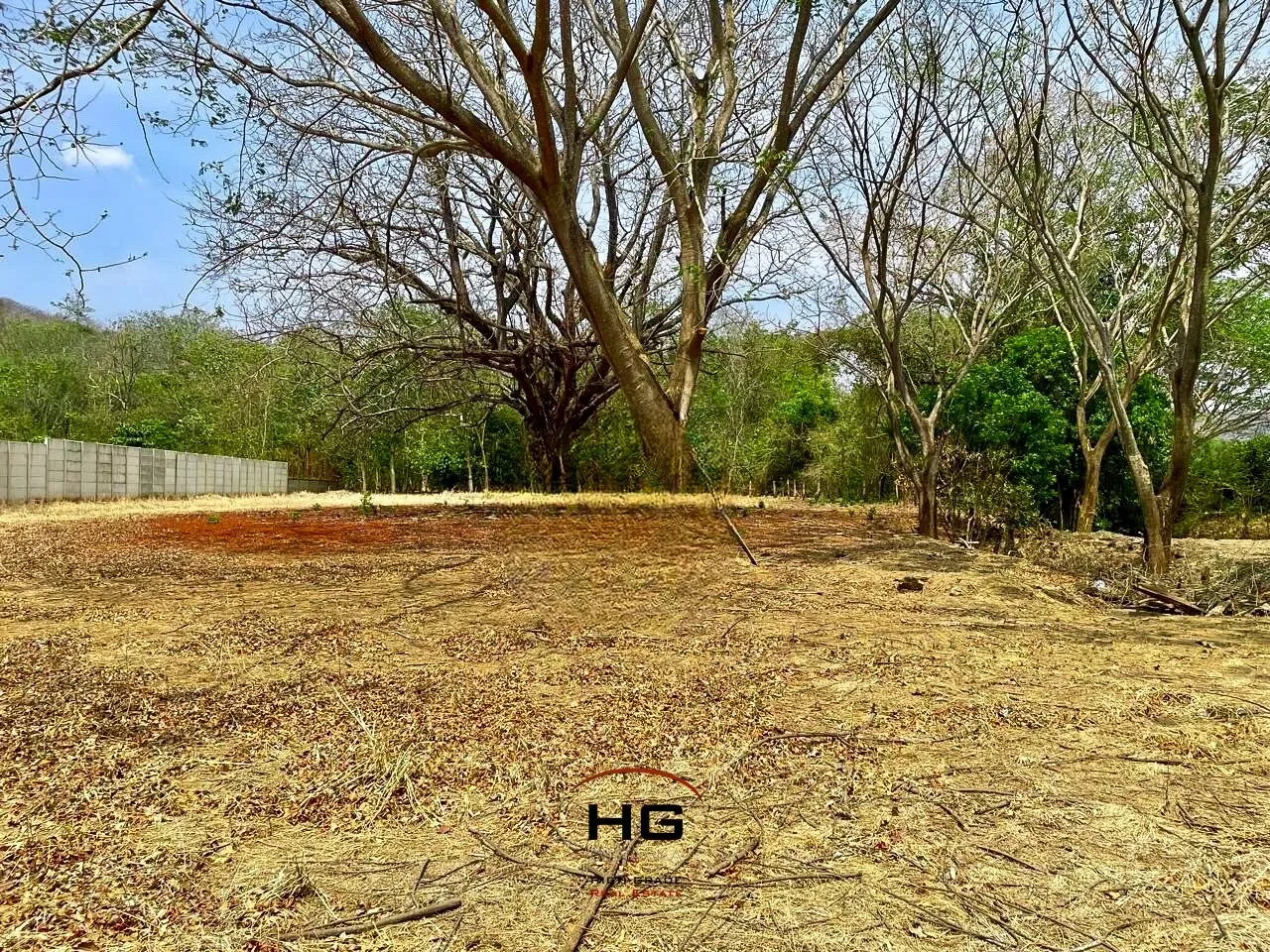 Ready to build mixed use lot of 3561 m2 in Huacas photo 10