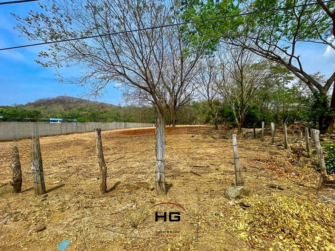 Ready to build mixed use lot of 3561 m2 in Huacas photo 11