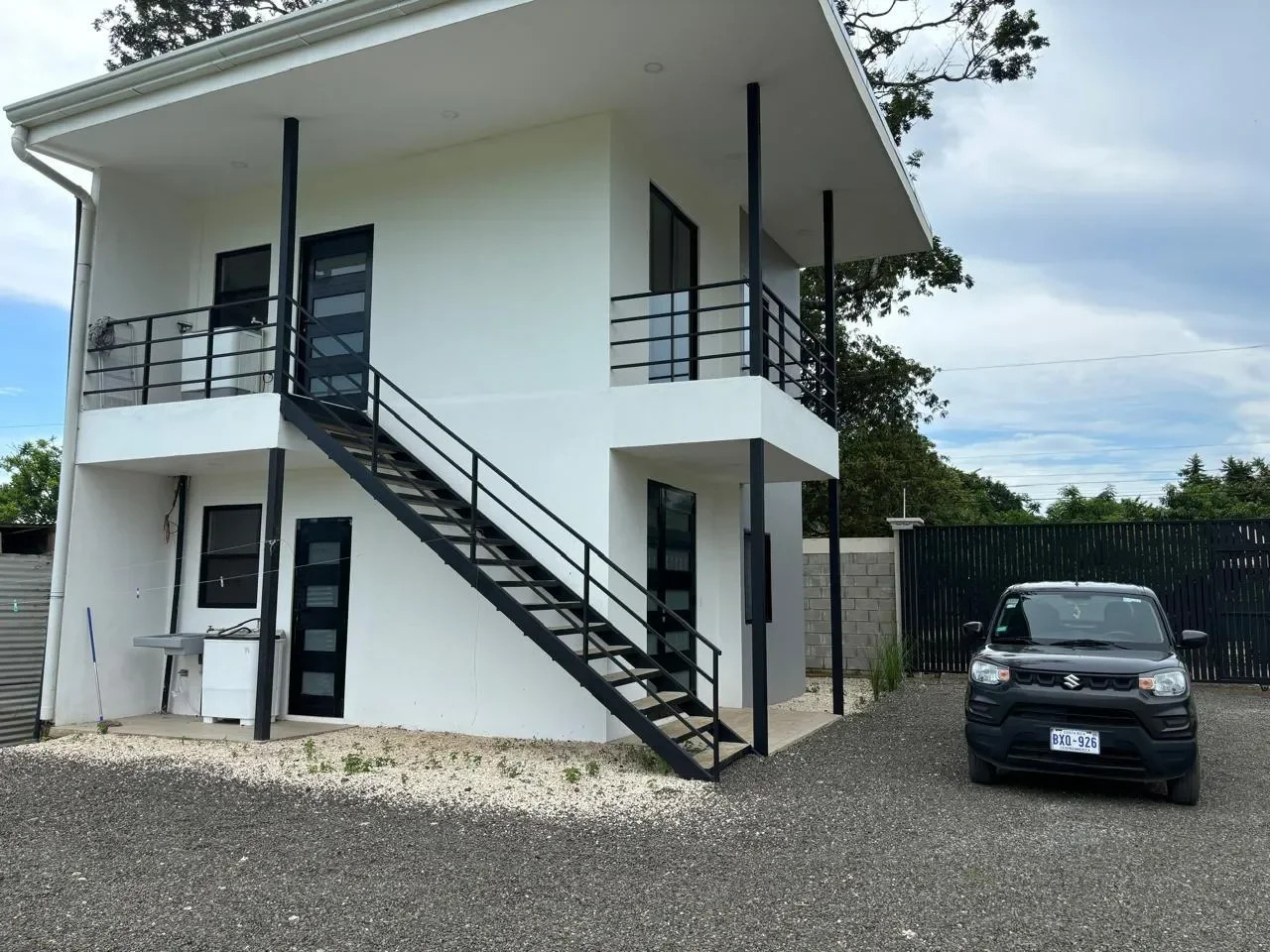 Spacious and Comfortable 1-Bedroom Apartment for Rent in Linderos, Tamarindo