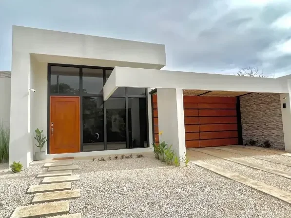 Villa Yang Tamarindo – Private House & Pool for 10 to rent