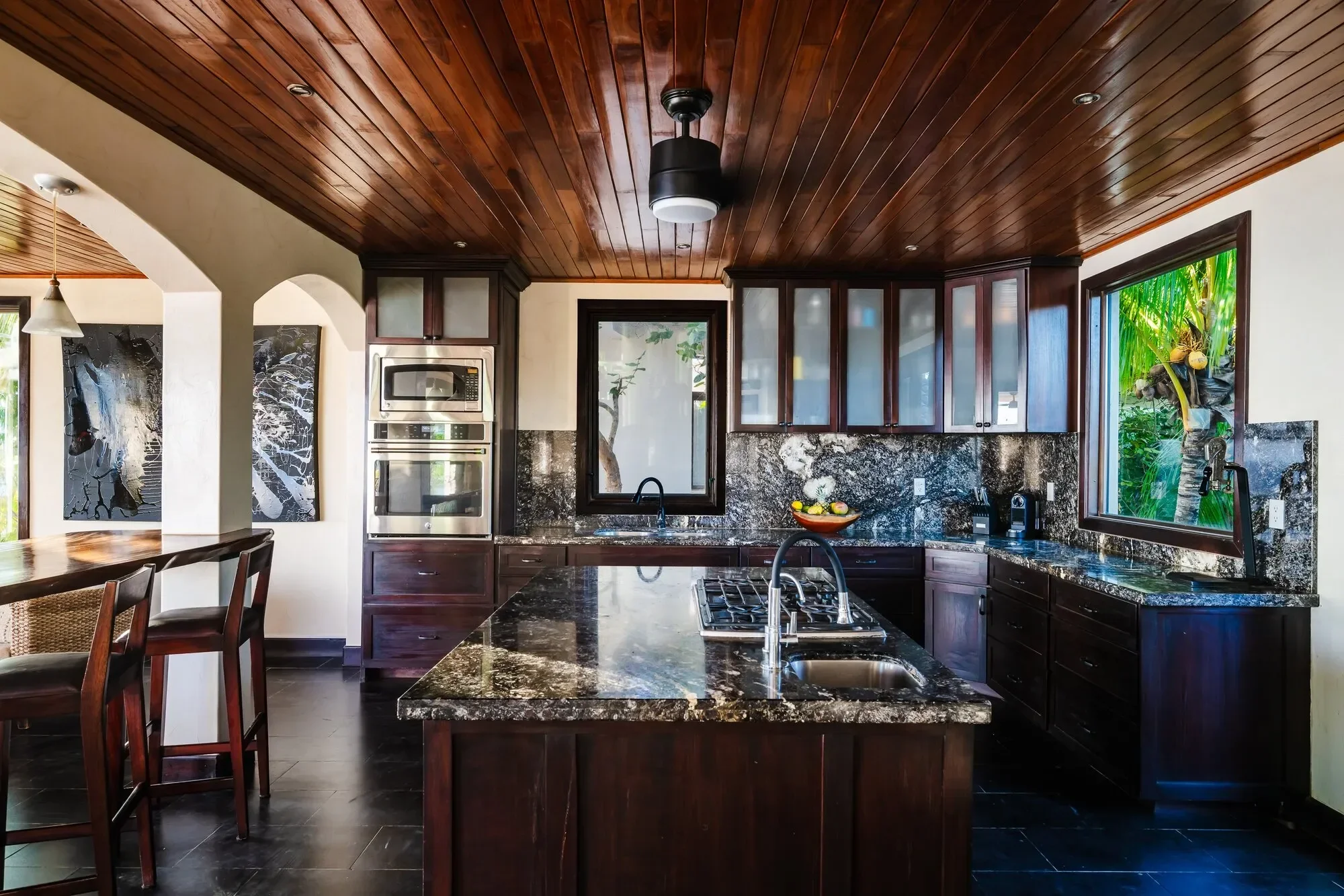 Welcome to Villa Esperanza: A Beachfront Oasis in Playa Negra for Sale