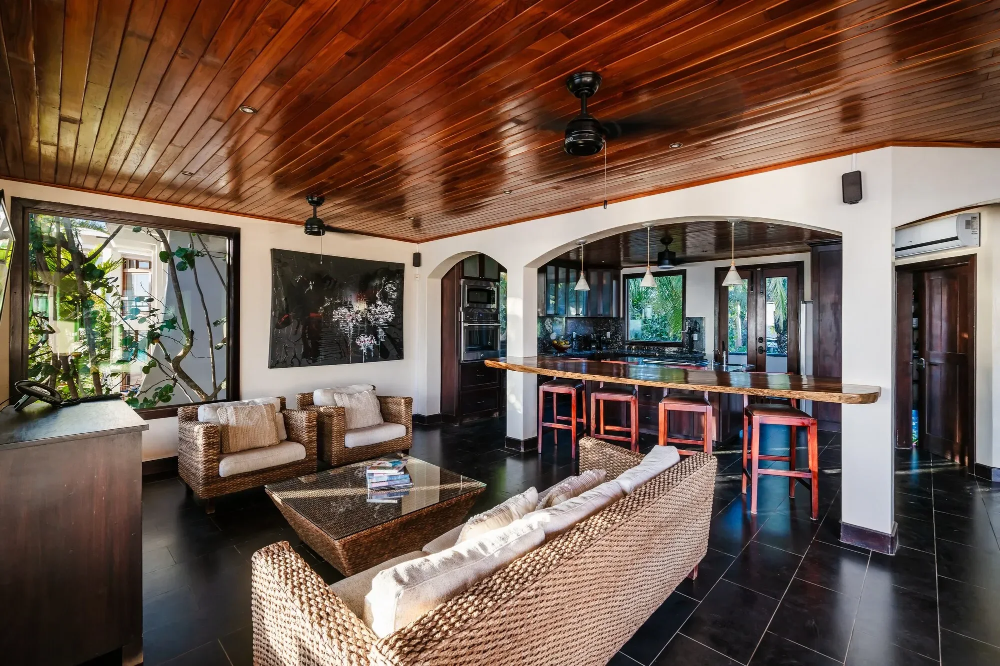 Welcome to Villa Esperanza: A Beachfront Oasis in Playa Negra for Sale