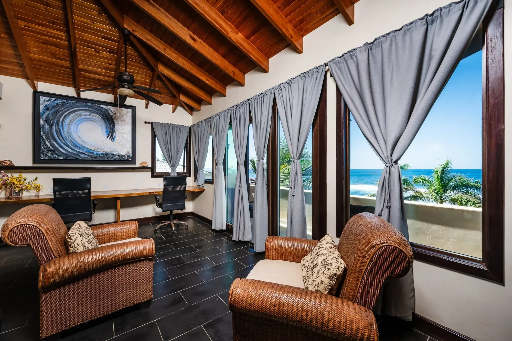 Welcome to Villa Esperanza: A Beachfront Oasis in Playa Negra for Sale photo 6