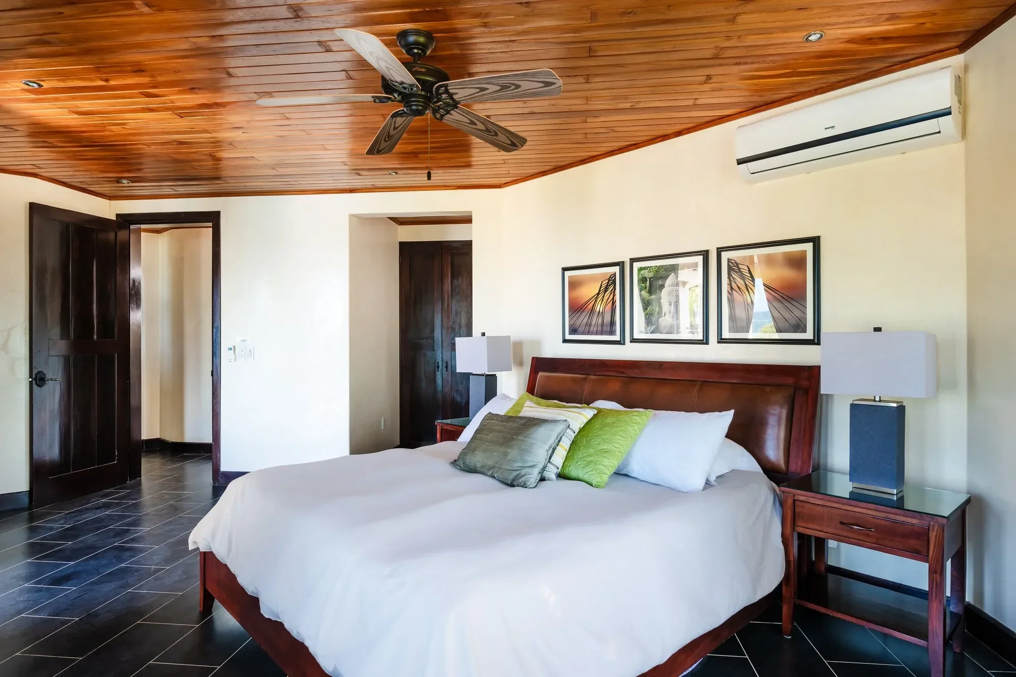 Welcome to Villa Esperanza: A Beachfront Oasis in Playa Negra for Sale photo 13